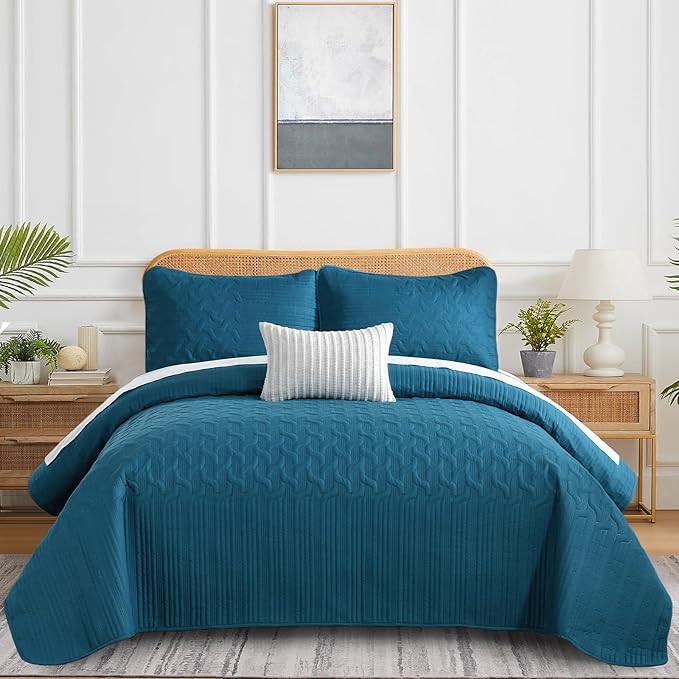 Yiran Teal Blue Quilt Set King Size Lightweight Bedspread Ultrasonic Wave Pattern Soft Microfiber Coverlet for All Season Modern Style 3 Piece Bed Cover Sets with 2 Pillow Shams (106"x96")