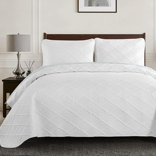 Yiran Quilt Queen Size Bedding Set White Bedspreads Embossed Diamond Pattern 3 Piece Soft Microfiber Coverlet for All Season with 2 Pillow Shams (Full Queen, 96x90 Inch)